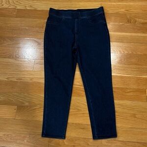 TIME and Tru  womens pull on jeans size medium (8-10).